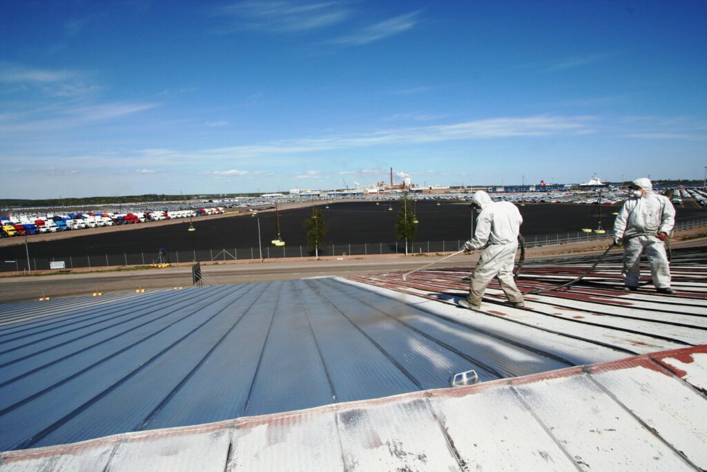 Teollisuuskiinteiston-katon-pinnoitus-Alumanation