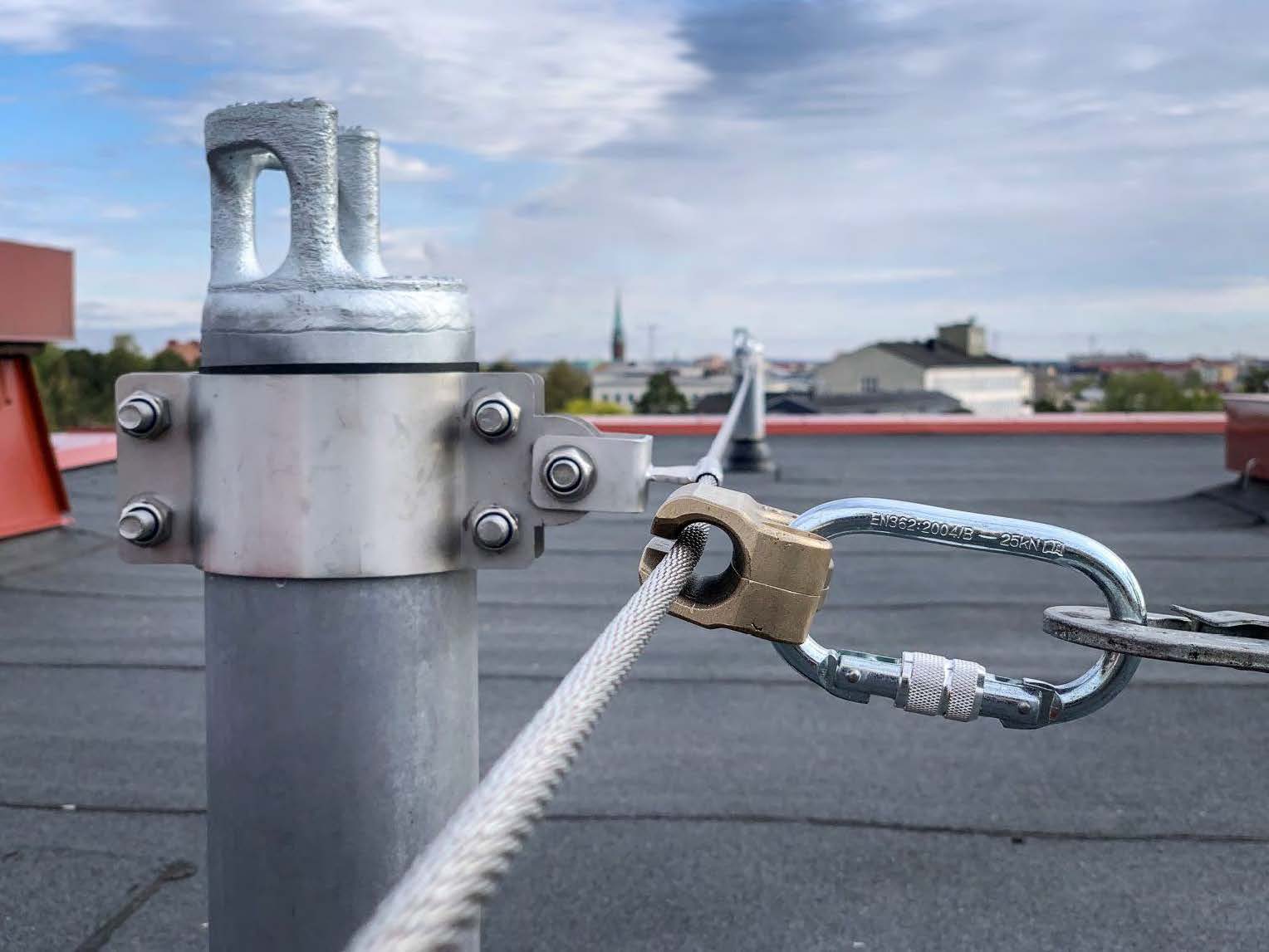 Kattoturvatuotteet ja asennus -Kattoturva vaijerijärjestelmät asennettuna Eskate Oy